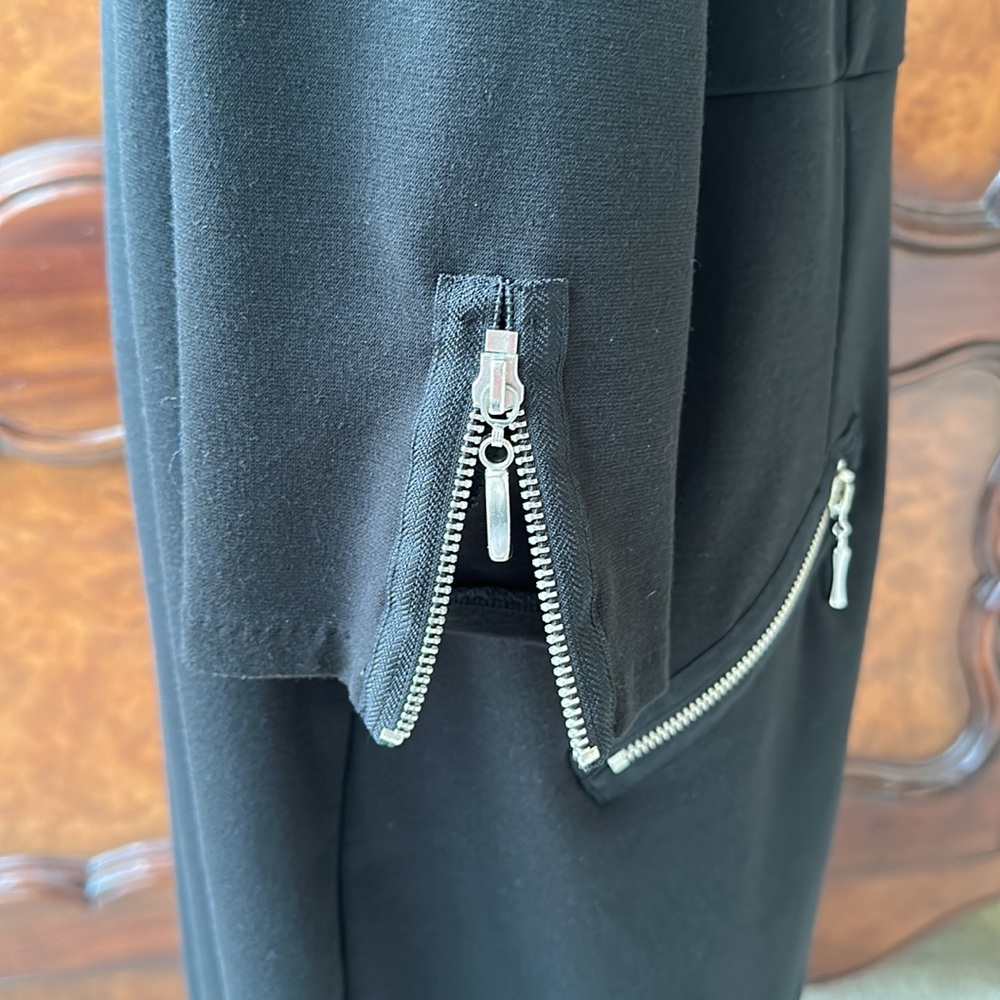 Avenue Black Zipper Dress (Size 22/24) - Picture 4 of 12